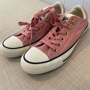 *NEW* Pink Polka Dot Converse